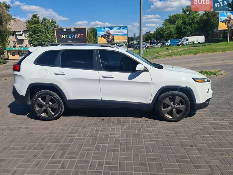 Jeep Cherokee 2016
