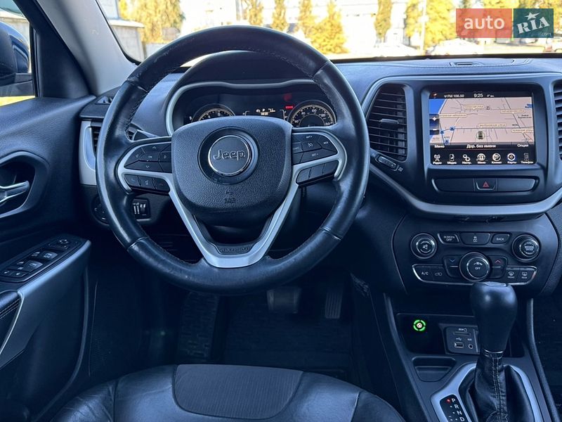 Внедорожник / Кроссовер Jeep Cherokee 2017 в Львове