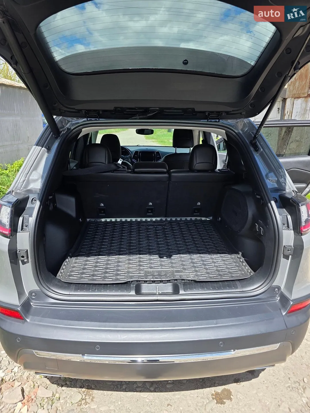 2019 Jeep Cherokee - мініатюра 31
