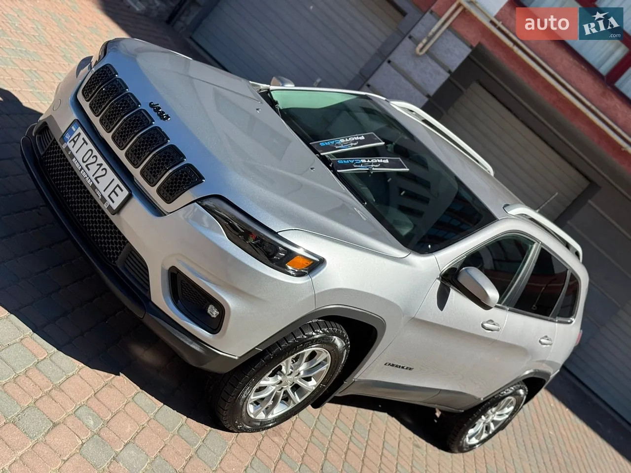 2017 Jeep Cherokee - мініатюра 15