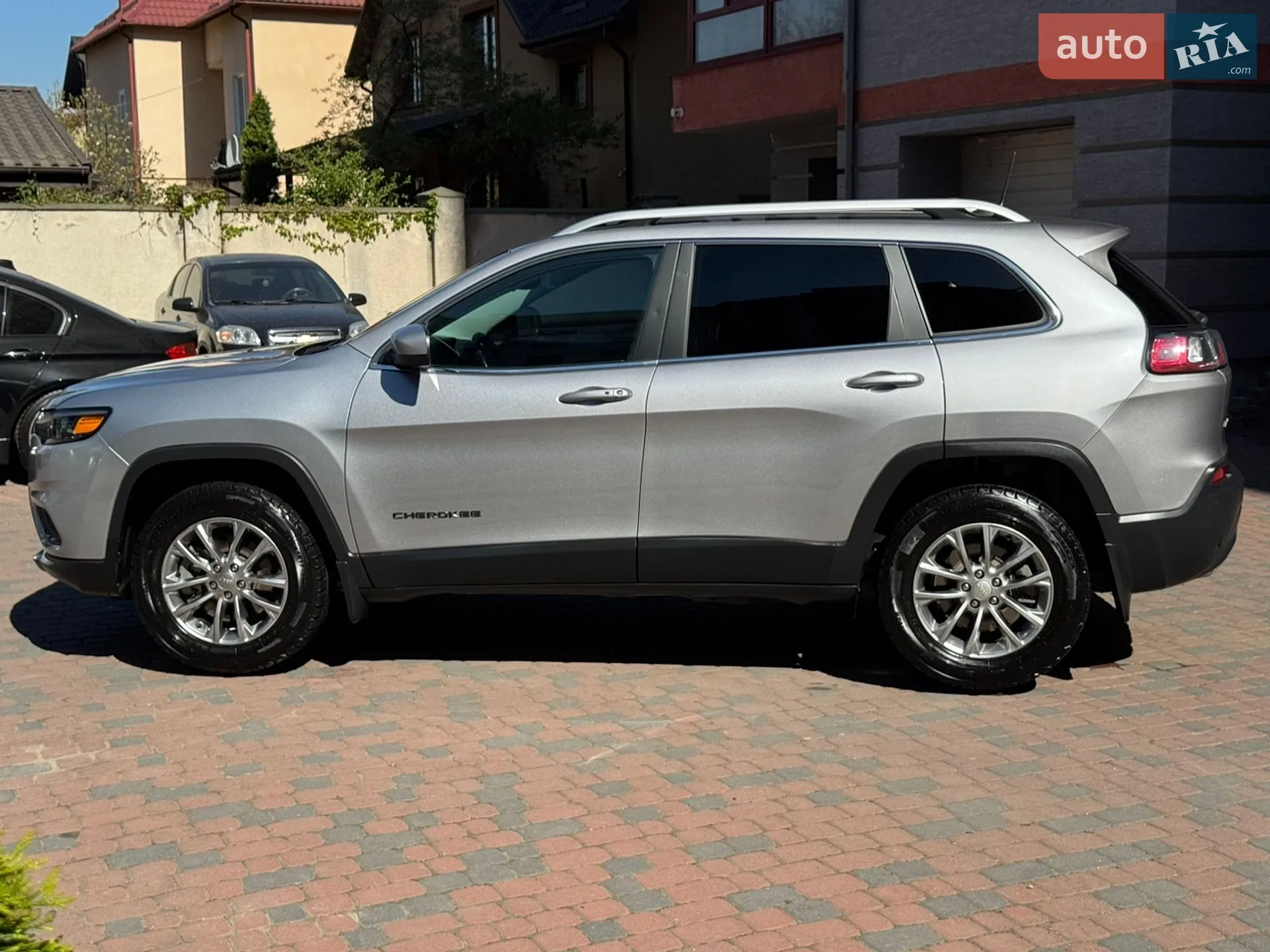 2018 Jeep Cherokee - мініатюра 12