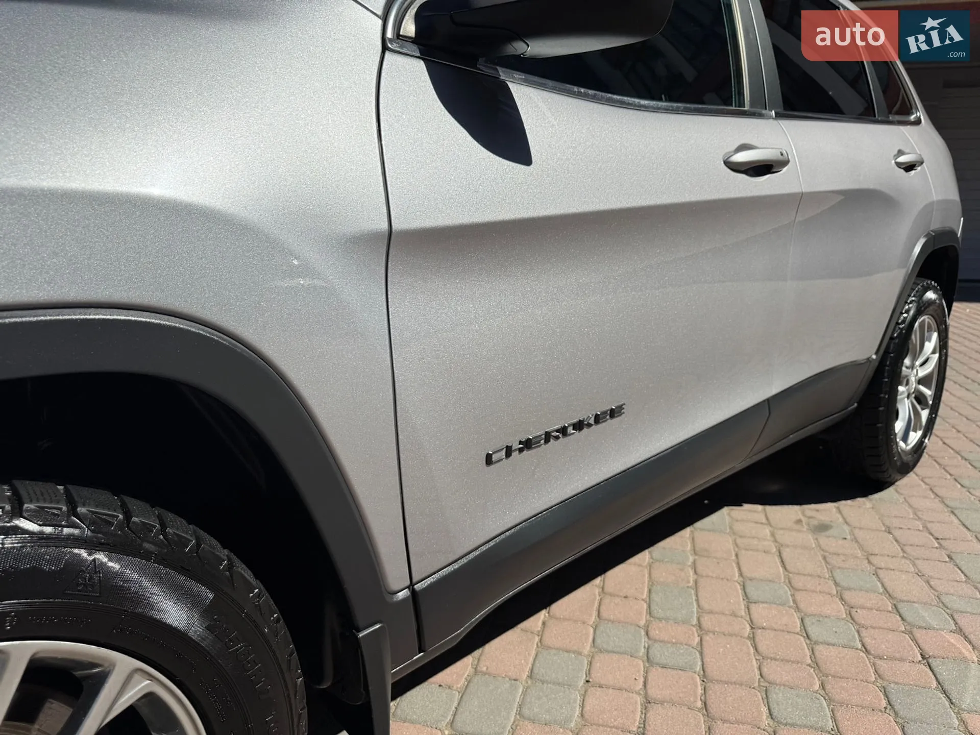 2018 Jeep Cherokee - мініатюра 45