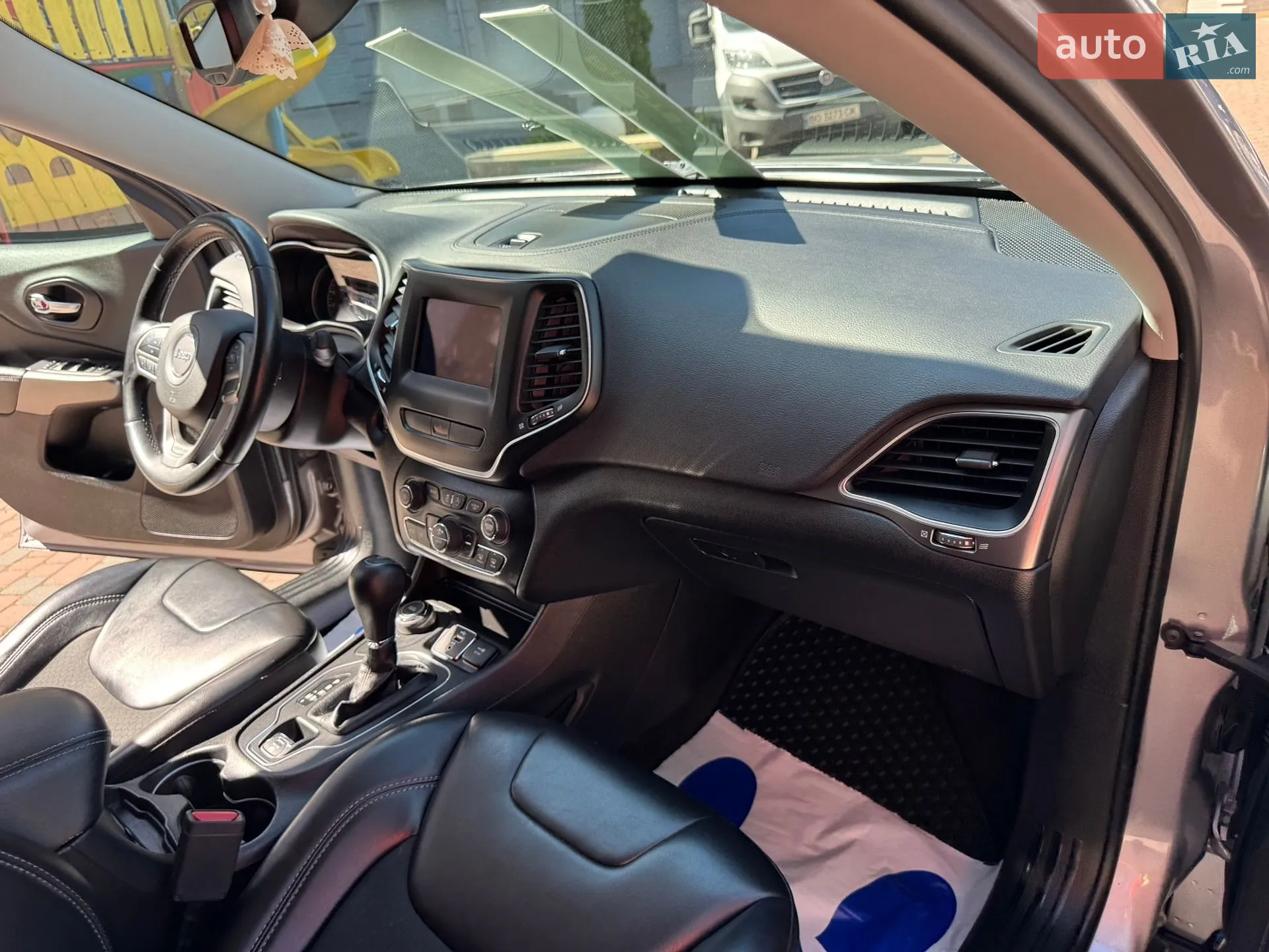 2018 Jeep Cherokee - мініатюра 144