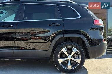 Внедорожник / Кроссовер Jeep Cherokee 2019 в Ровно