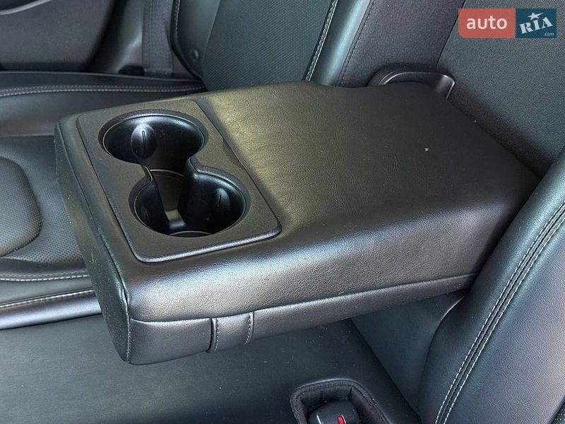 Внедорожник / Кроссовер Jeep Cherokee 2019 в Ровно