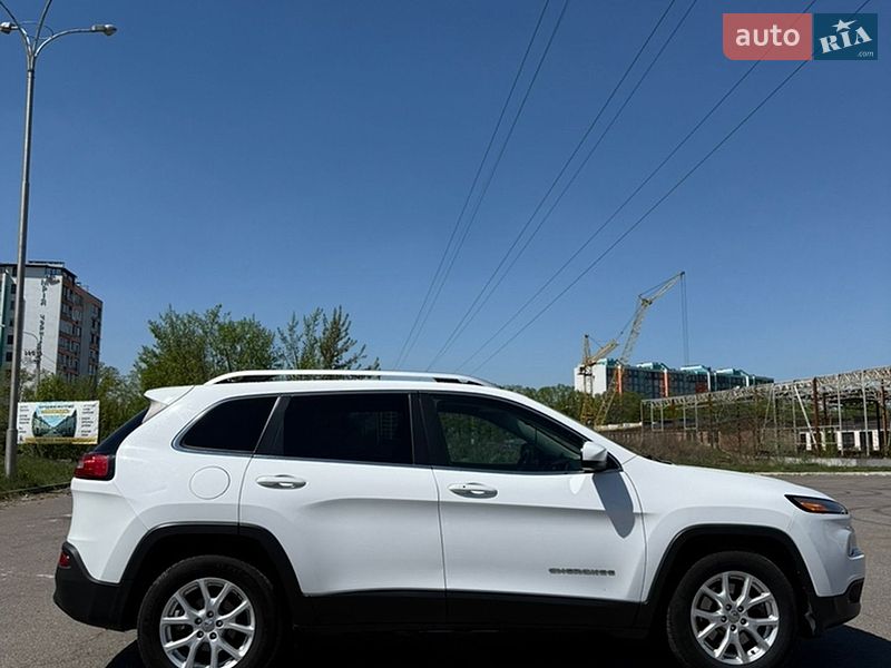 Внедорожник / Кроссовер Jeep Cherokee 2017 в Чернигове
