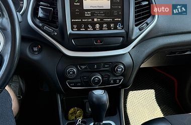 Внедорожник / Кроссовер Jeep Cherokee 2017 в Чернигове