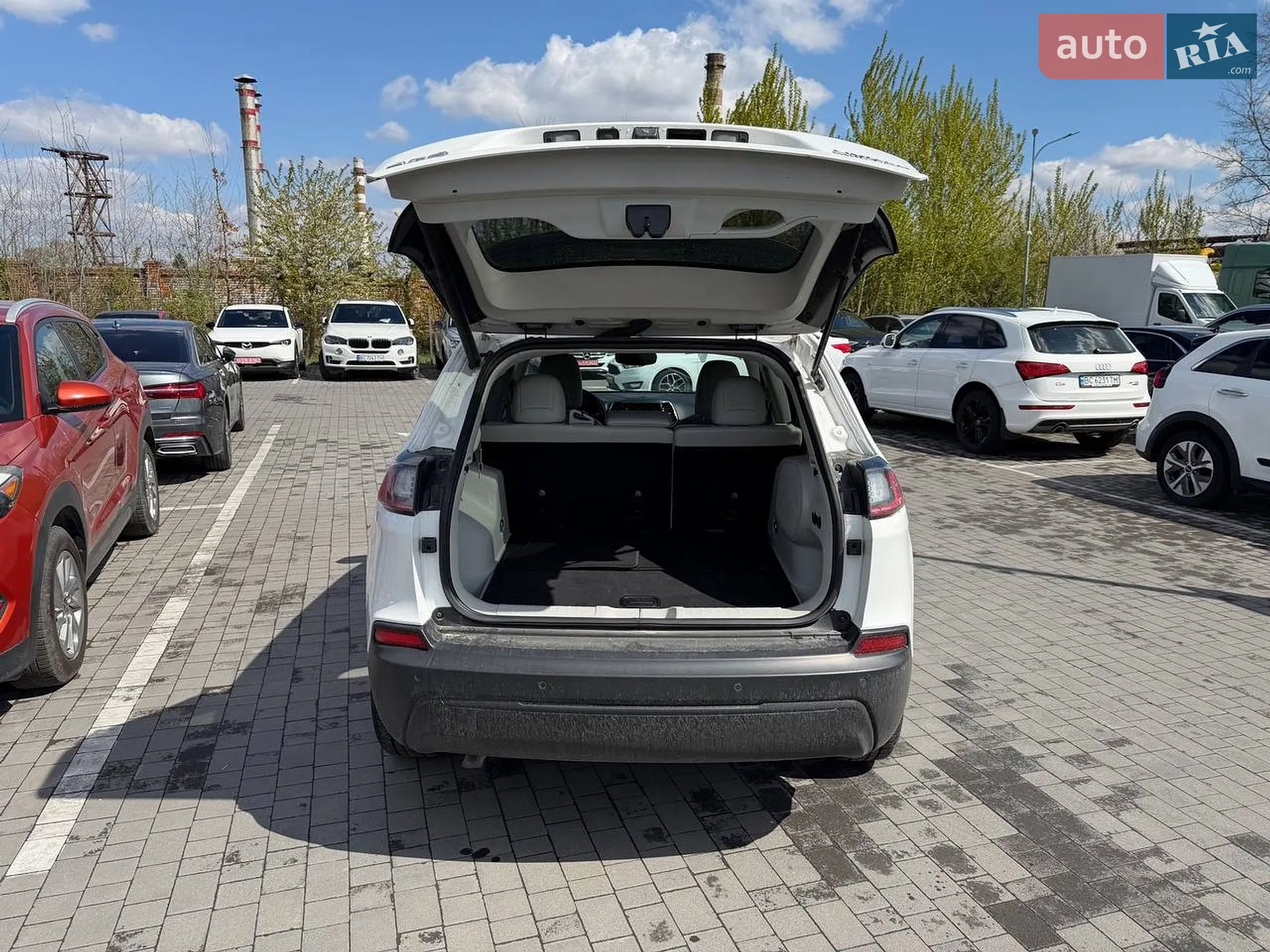 2019 Jeep Cherokee - мініатюра 33