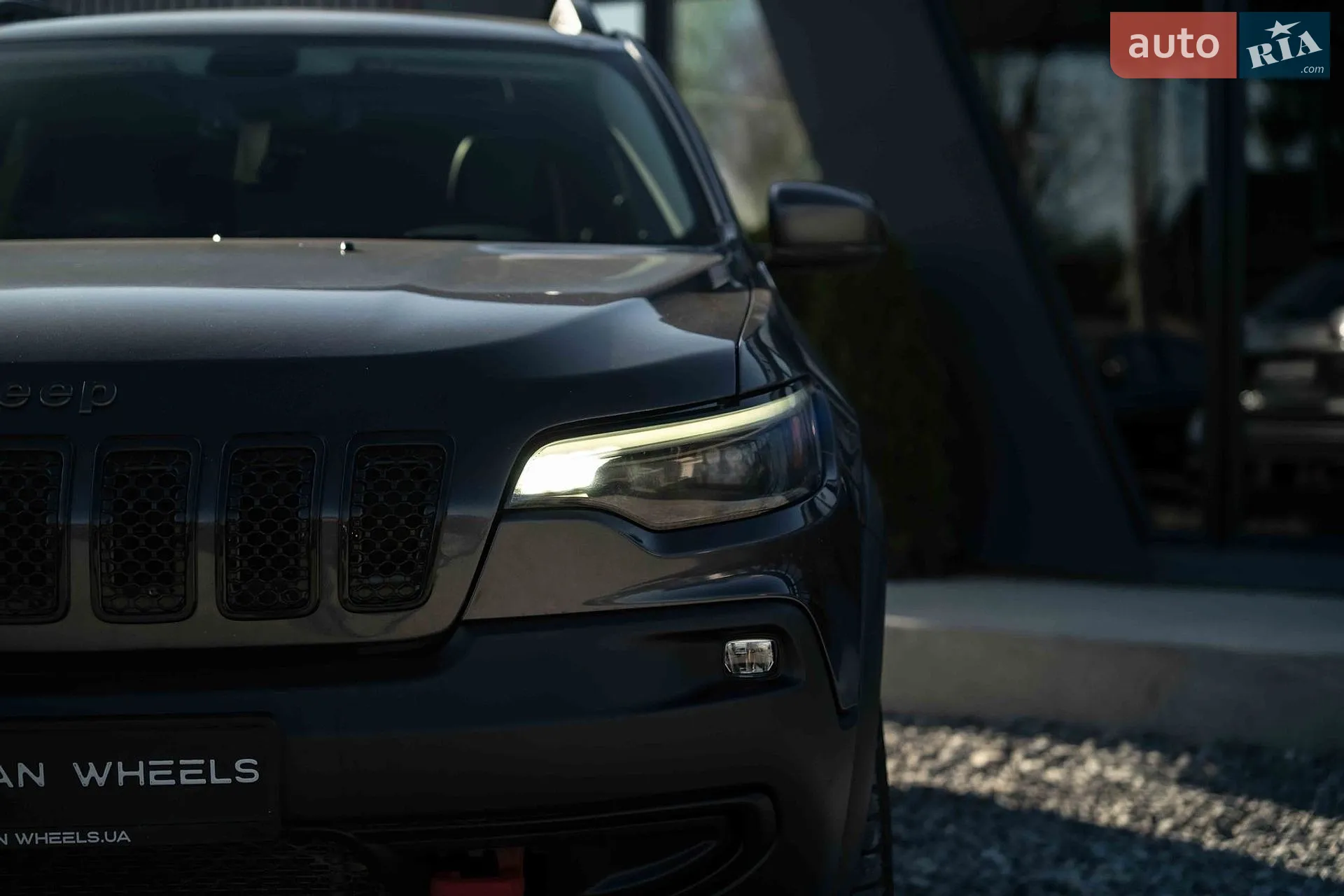 2019 Jeep Cherokee - мініатюра 13