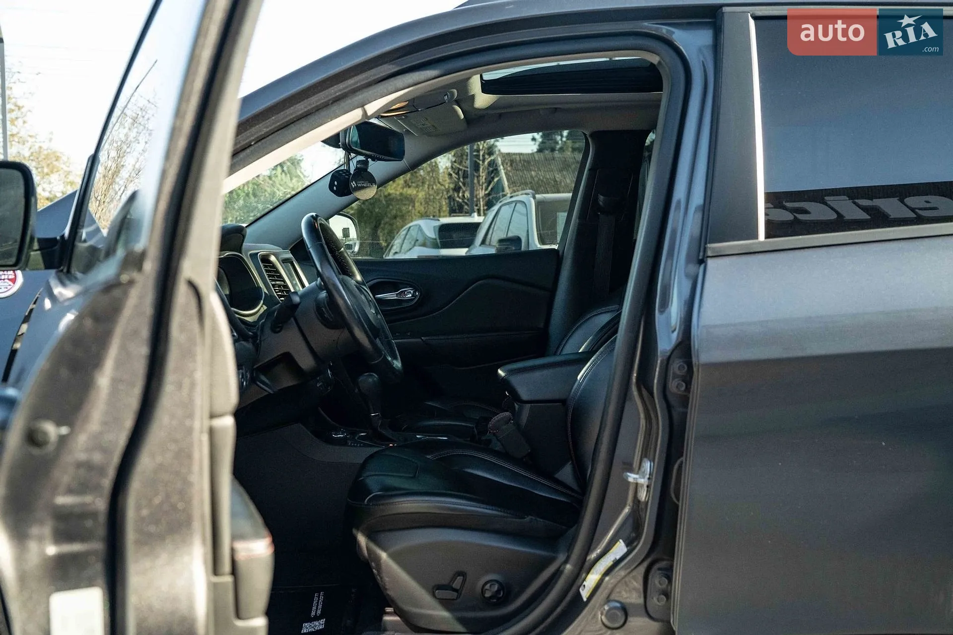2019 Jeep Cherokee - мініатюра 18