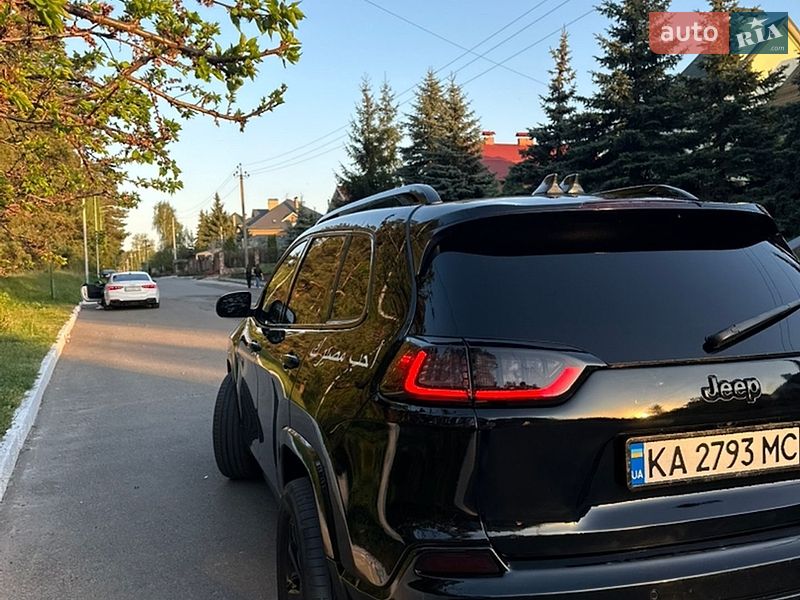 Внедорожник / Кроссовер Jeep Cherokee 2019 в Киеве фото 12 Внедорожник / Кроссовер Jeep Cherokee 2019 в Киеве