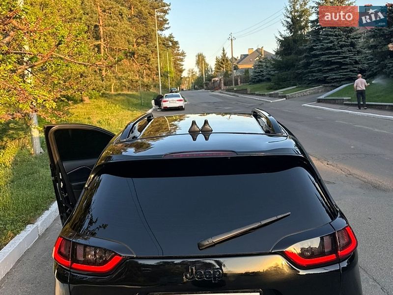 Внедорожник / Кроссовер Jeep Cherokee 2019 в Киеве фото 16 Внедорожник / Кроссовер Jeep Cherokee 2019 в Киеве