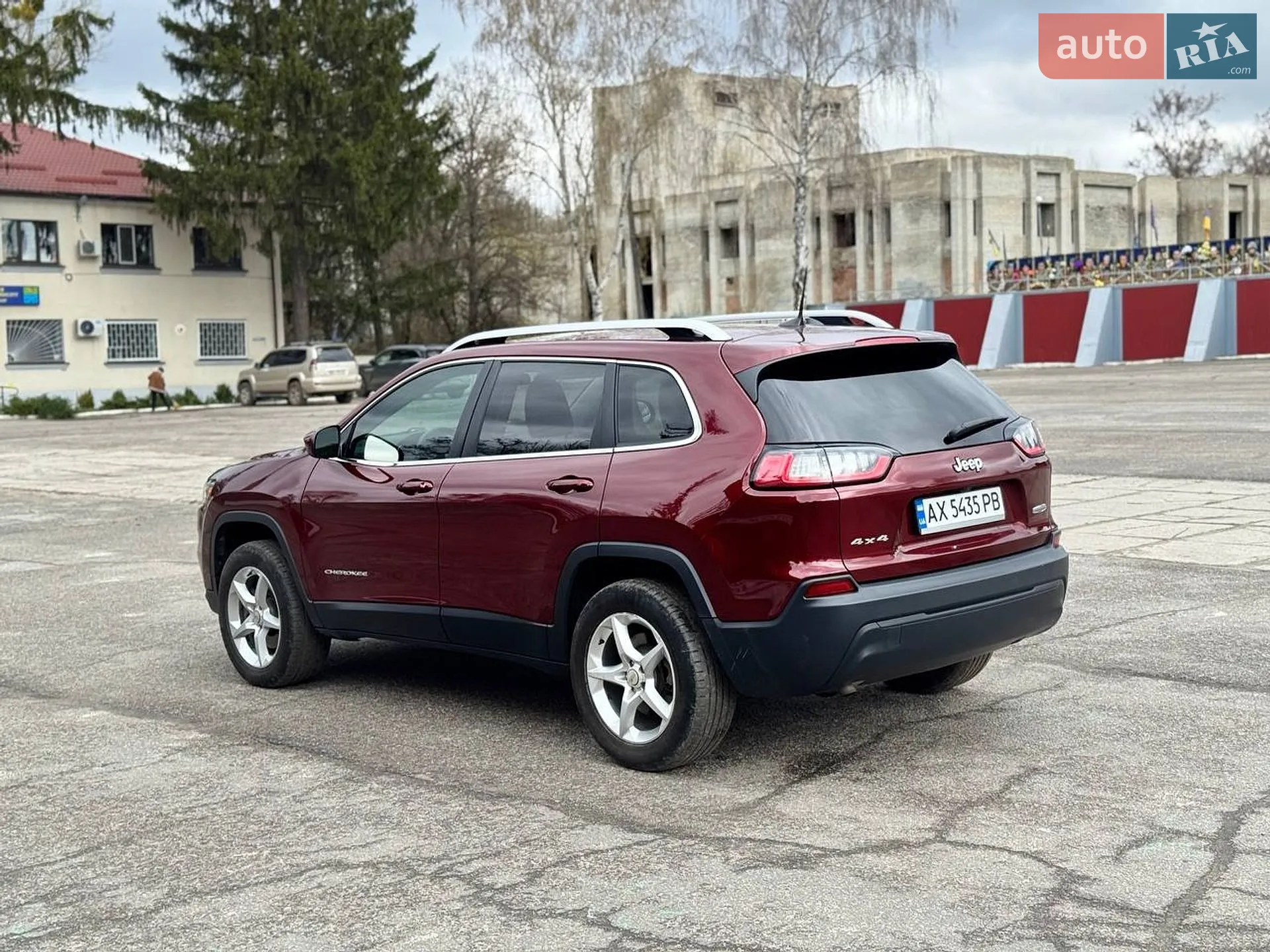 2018 Jeep Cherokee - мініатюра 9