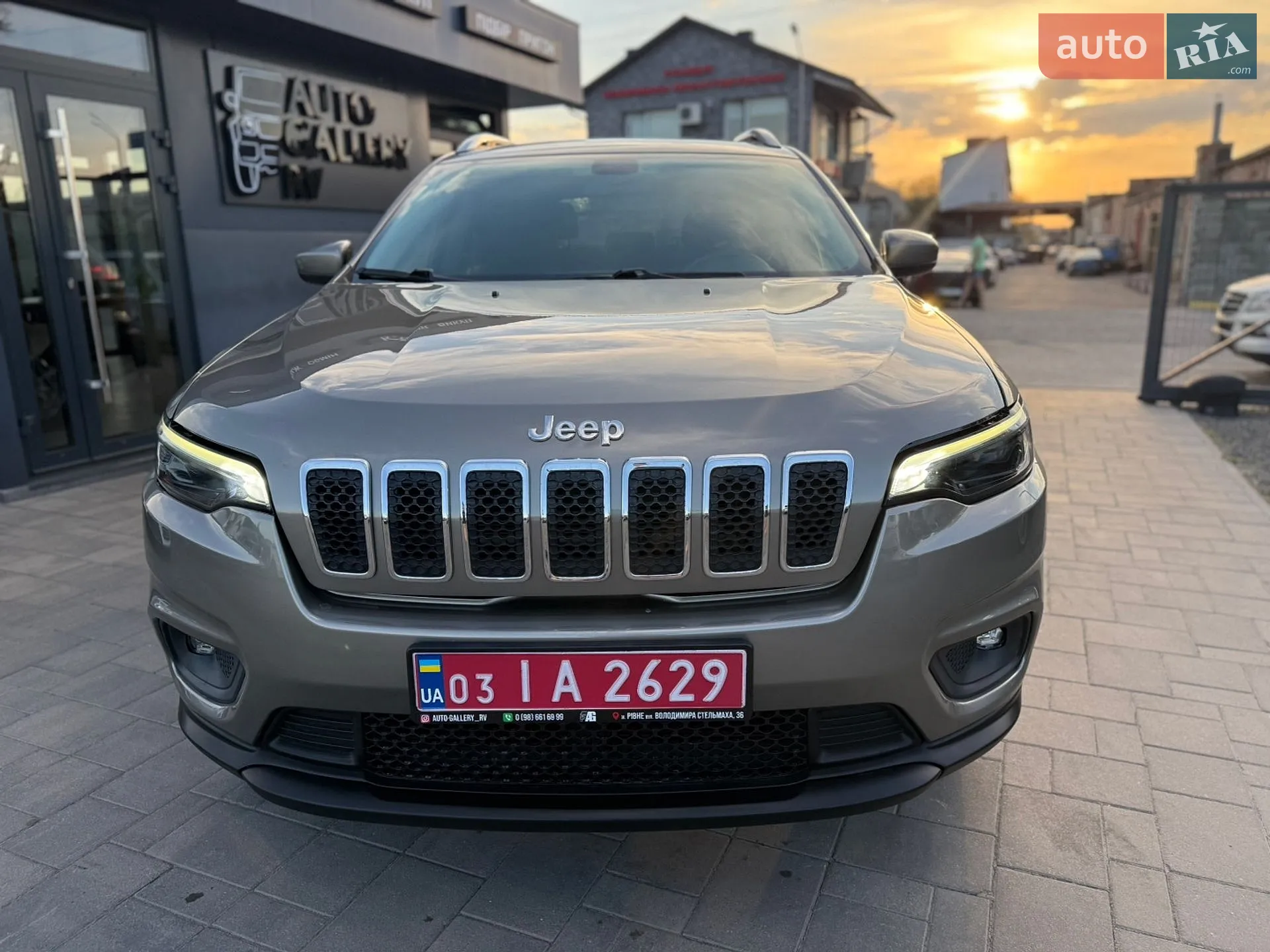2019 Jeep Cherokee - мініатюра 4