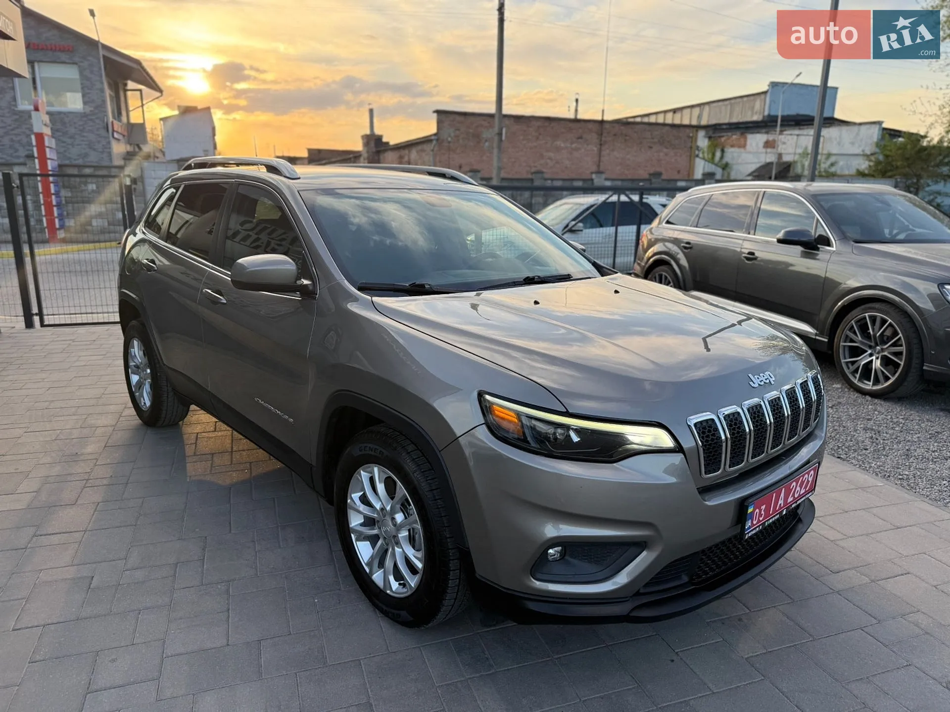2019 Jeep Cherokee - мініатюра 6