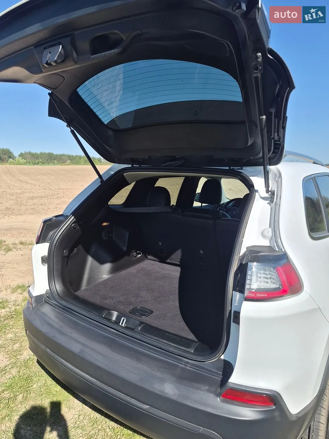 2018 Jeep Cherokee - мініатюра 11
