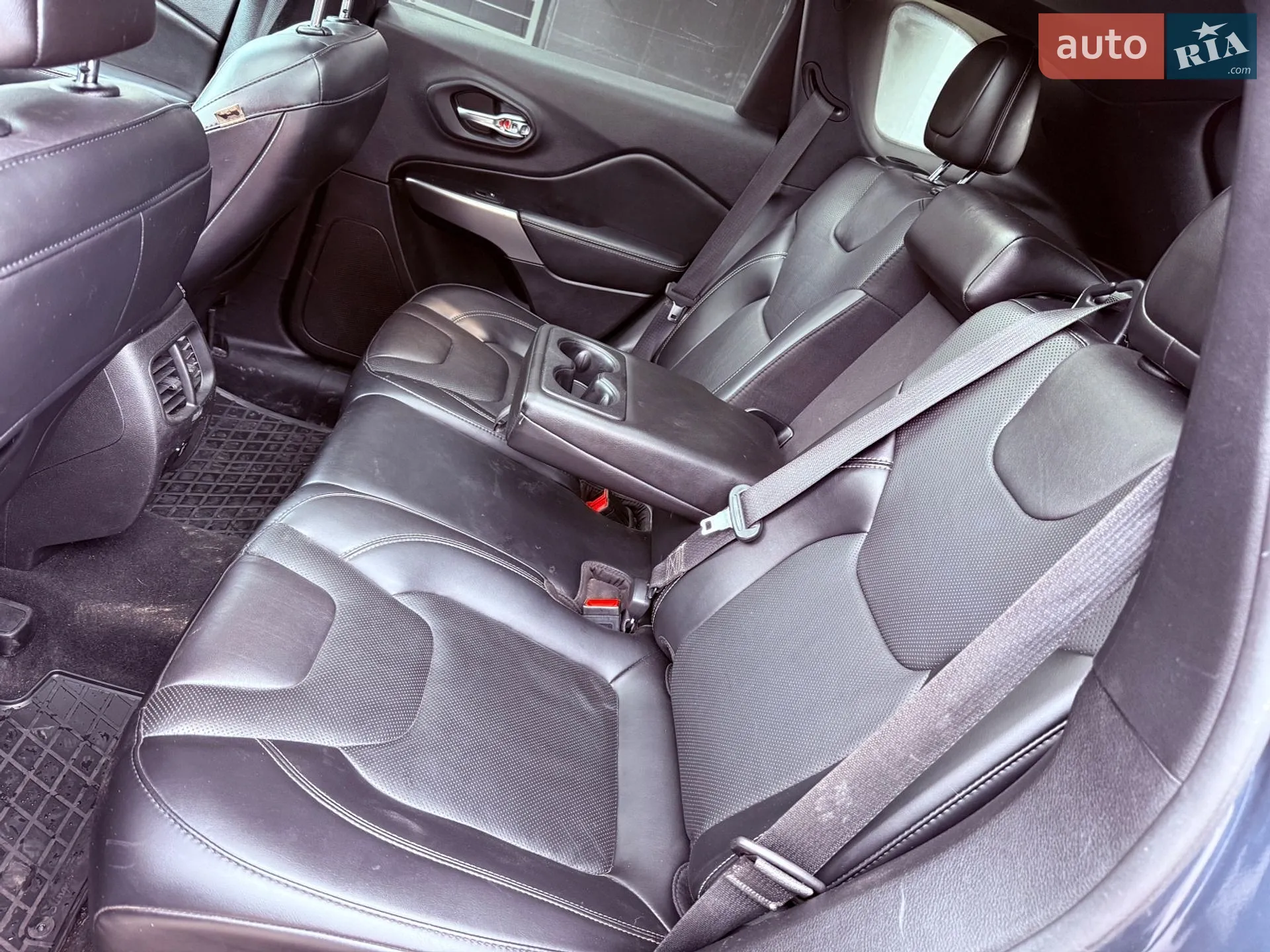 2021 Jeep Cherokee - мініатюра 36