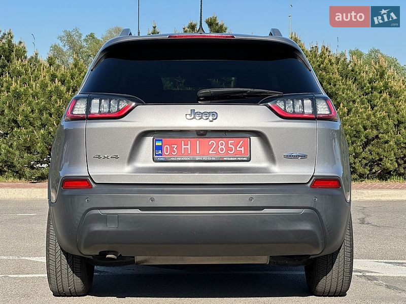 Внедорожник / Кроссовер Jeep Cherokee 2019 в Киеве