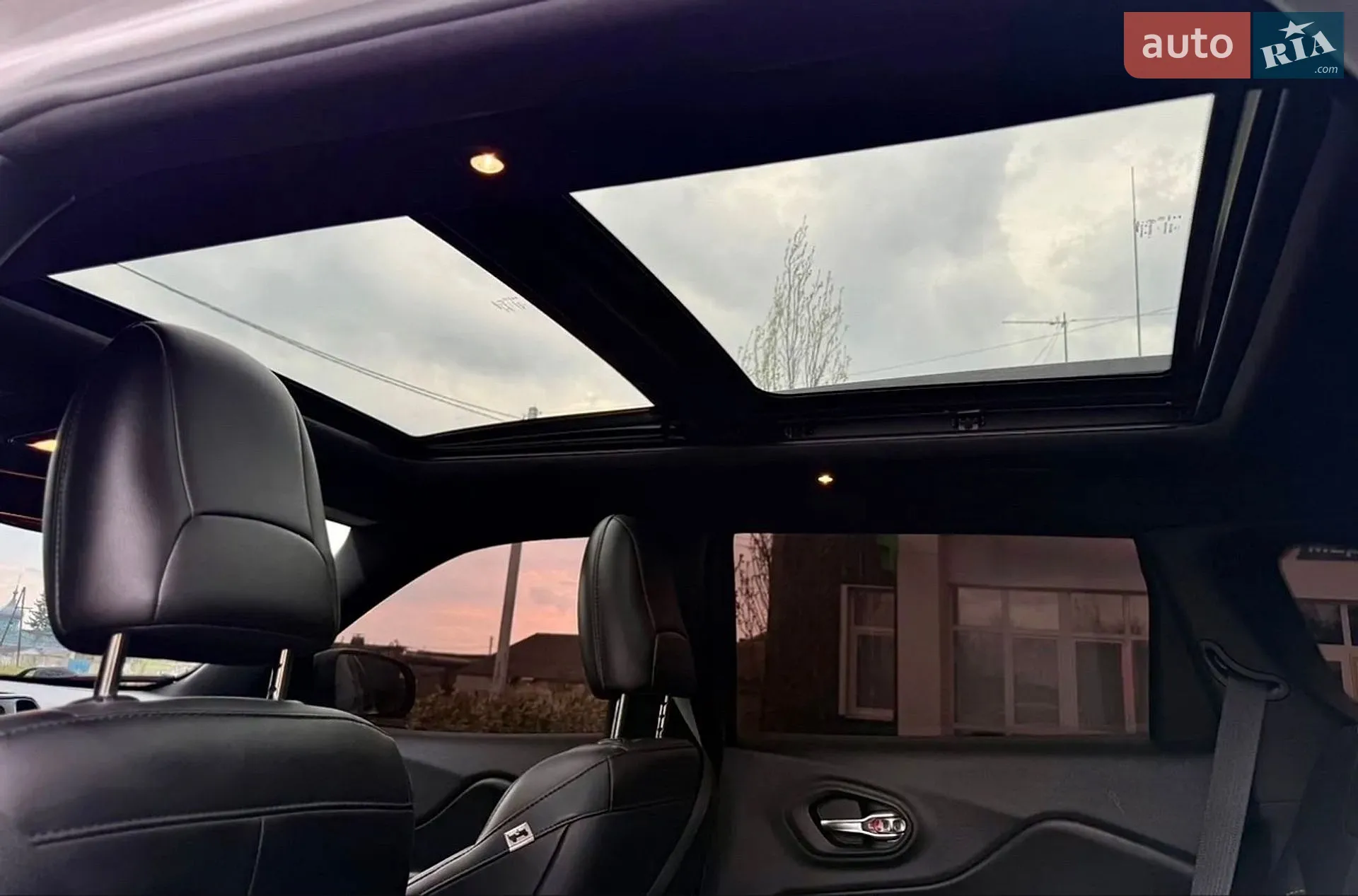 2018 Jeep Cherokee - мініатюра 19