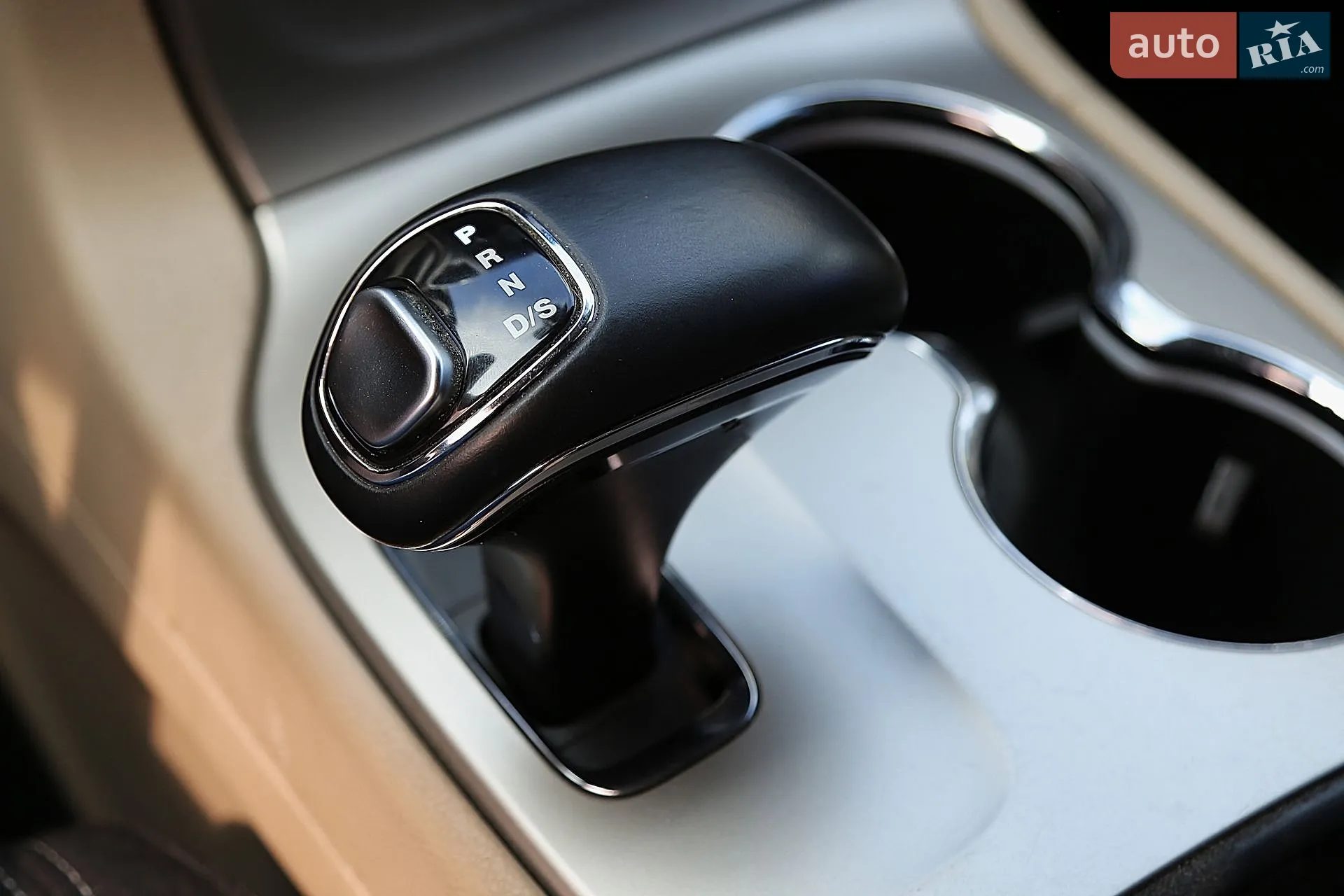2015 Jeep Cherokee - мініатюра 18