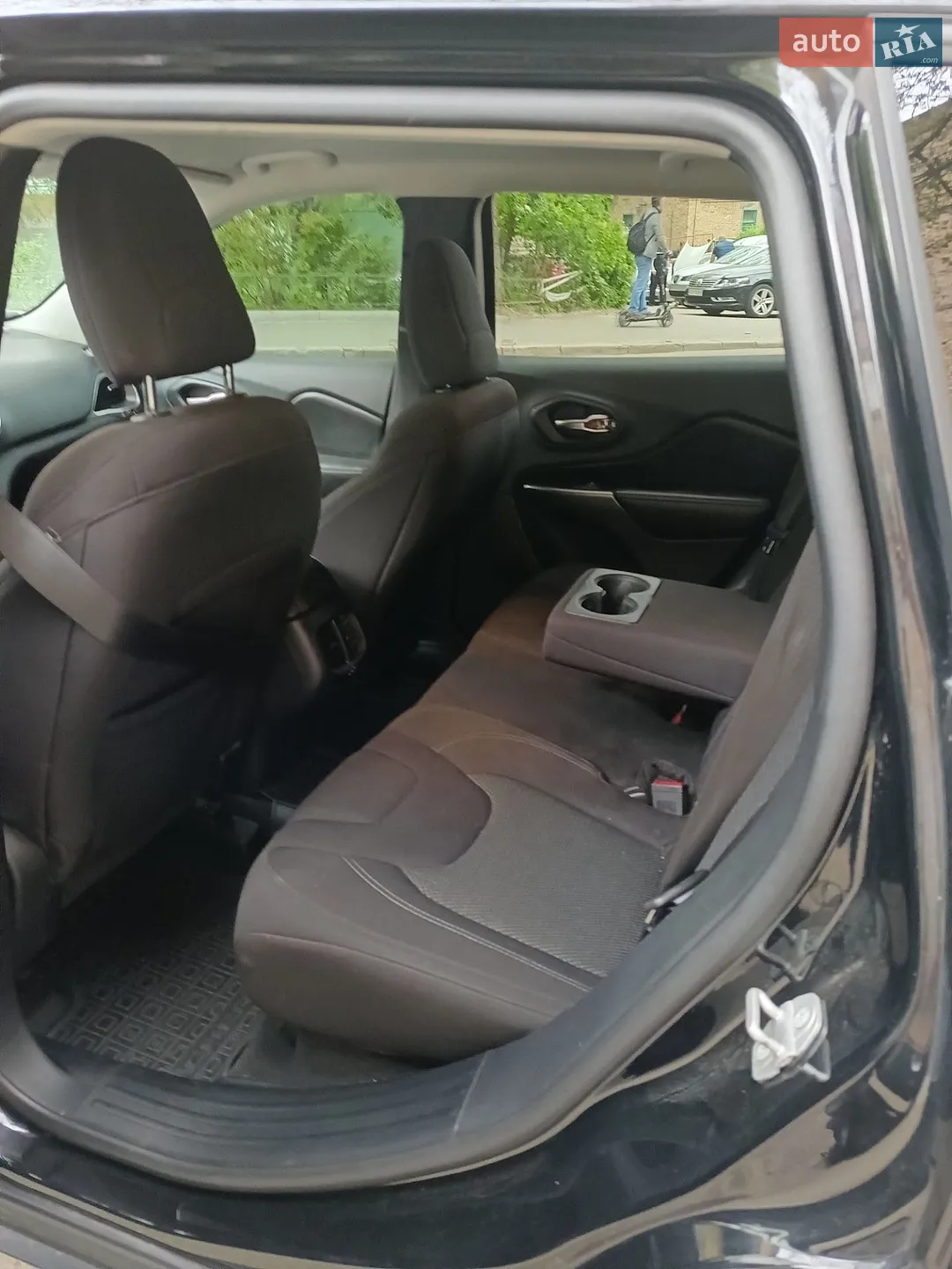 2019 Jeep Cherokee - мініатюра 6