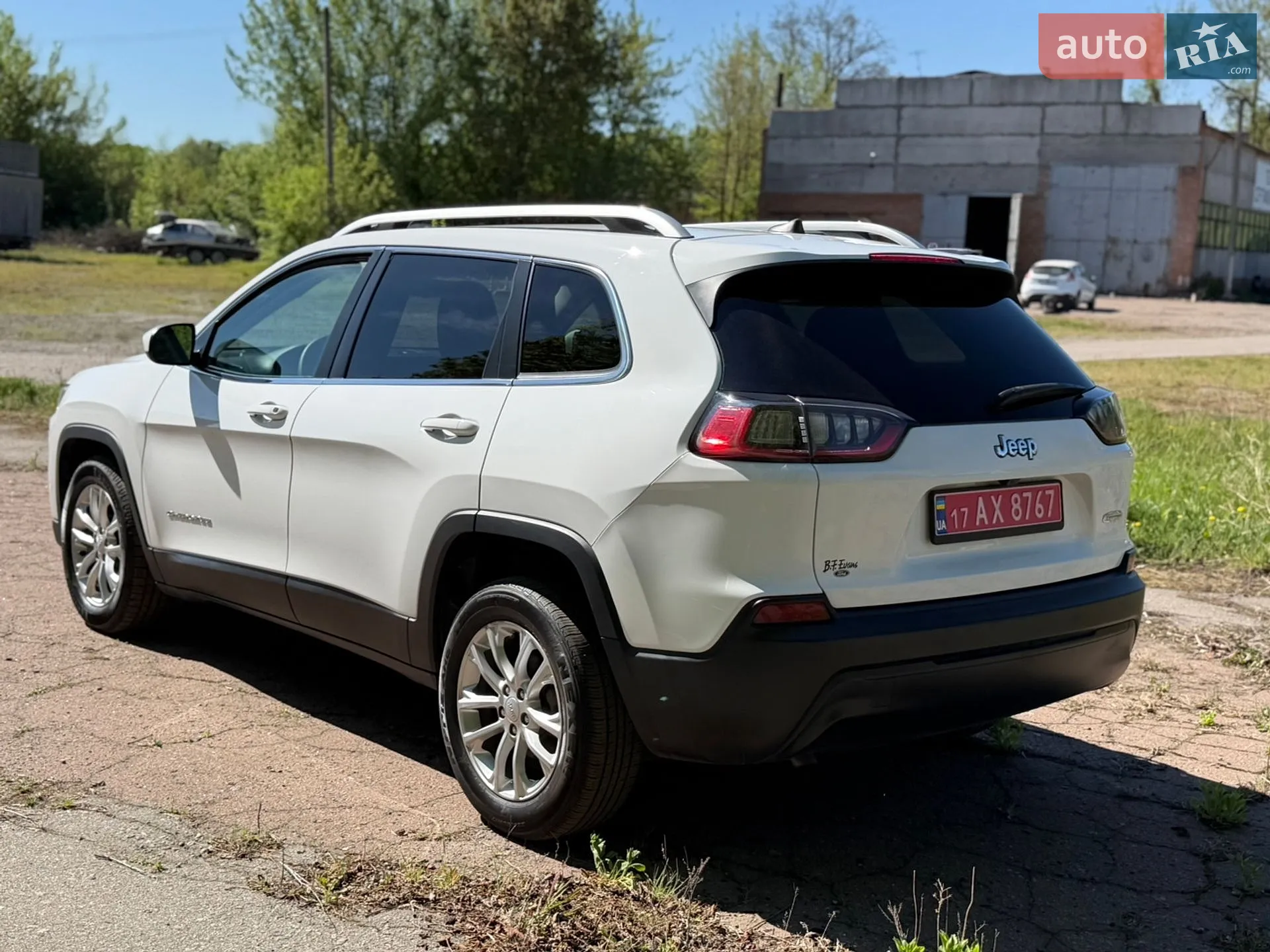 2019 Jeep Cherokee - мініатюра 39