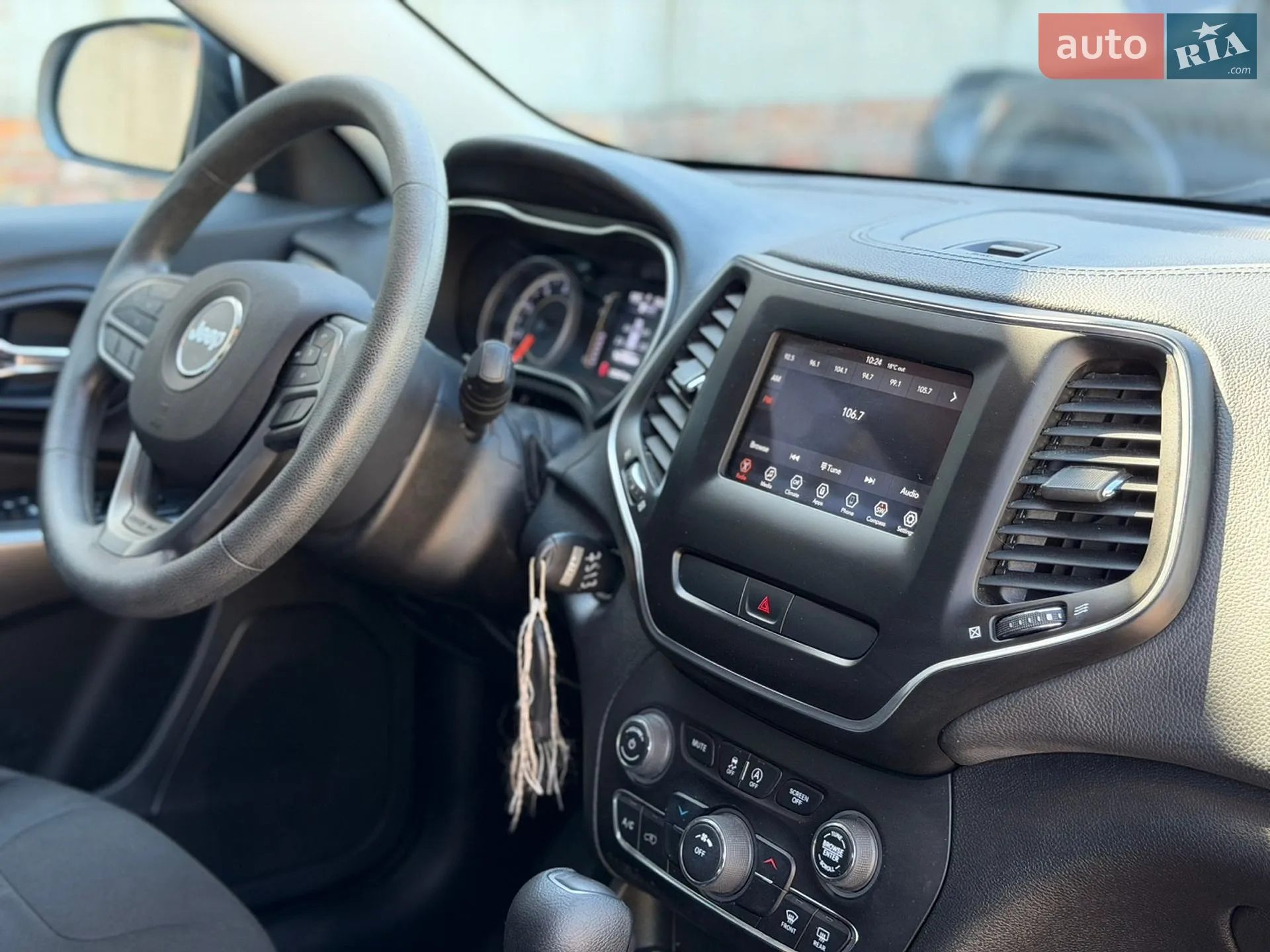 2019 Jeep Cherokee - мініатюра 72