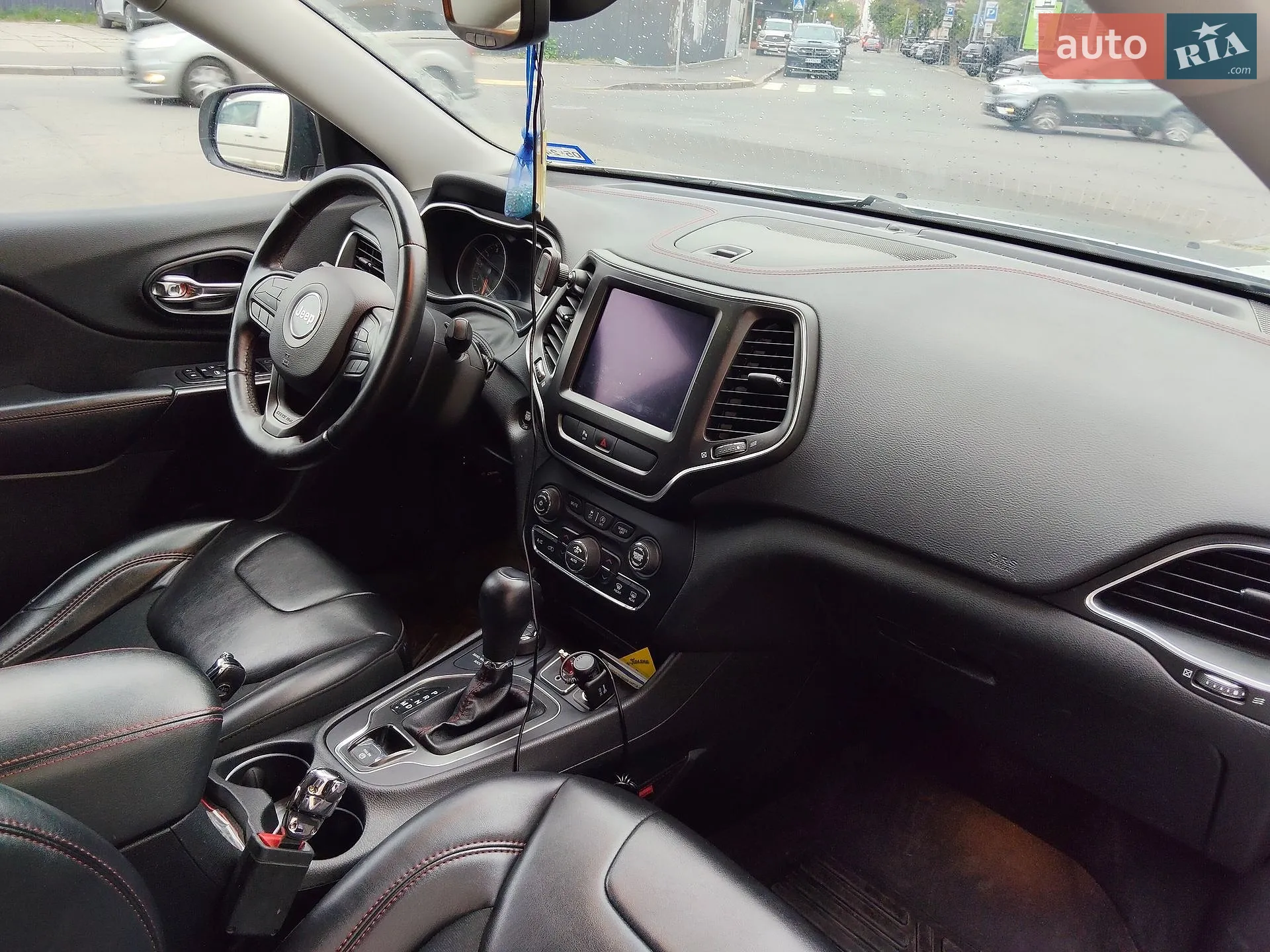2019 Jeep Cherokee - мініатюра 11