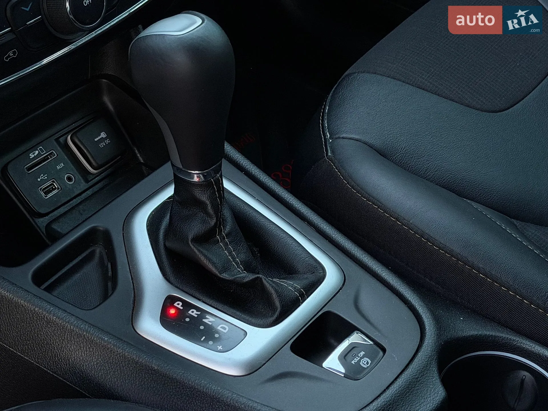 2017 Jeep Cherokee - мініатюра 35