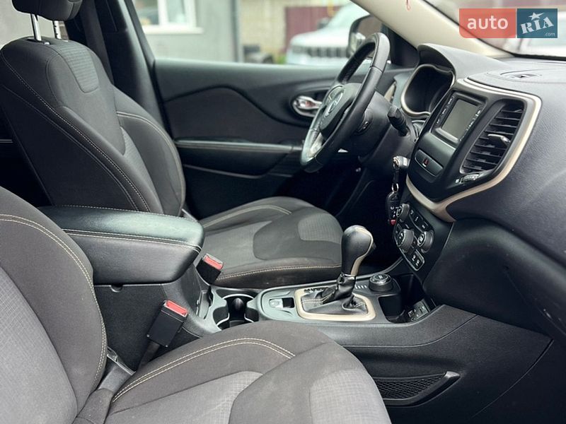 Внедорожник / Кроссовер Jeep Cherokee 2015 в Виннице фото 14 Внедорожник / Кроссовер Jeep Cherokee 2015 в Виннице
