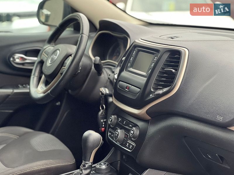 Внедорожник / Кроссовер Jeep Cherokee 2015 в Виннице фото 16 Внедорожник / Кроссовер Jeep Cherokee 2015 в Виннице