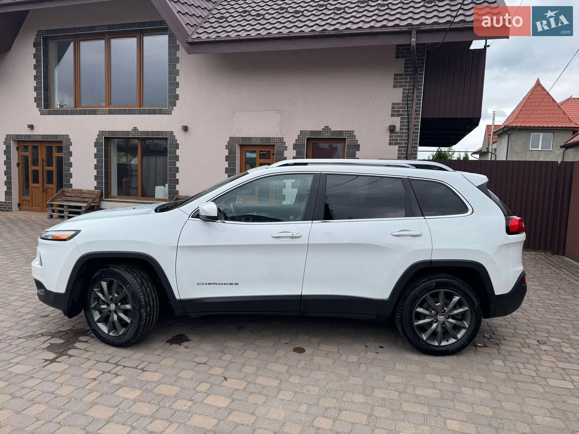 2014 Jeep Cherokee - мініатюра 4