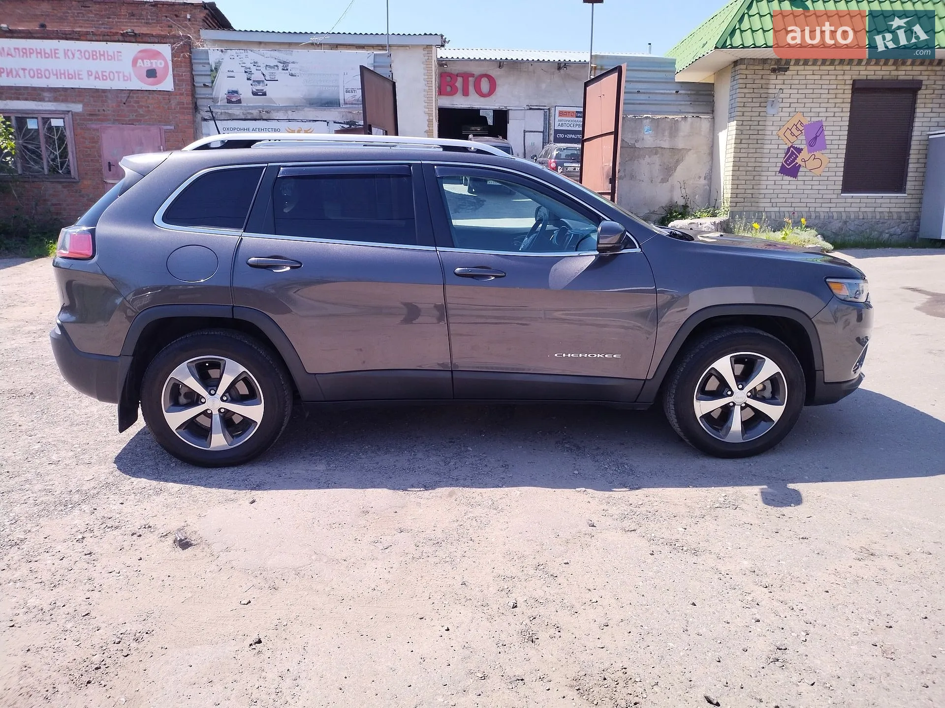 2019 Jeep Cherokee - мініатюра 19