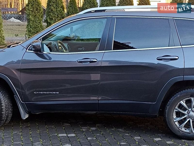 Jeep Cherokee 2019