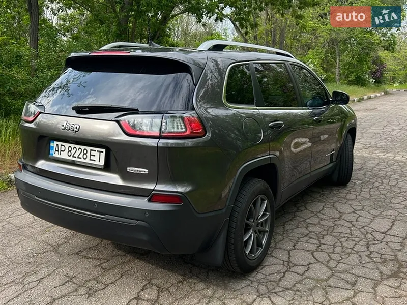 Jeep Cherokee 2019 VIN 1C4PJLLB9KD382311 фото оголошення 6 з 61