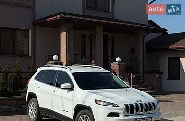 Внедорожник / Кроссовер Jeep Cherokee 2016 в Вараше