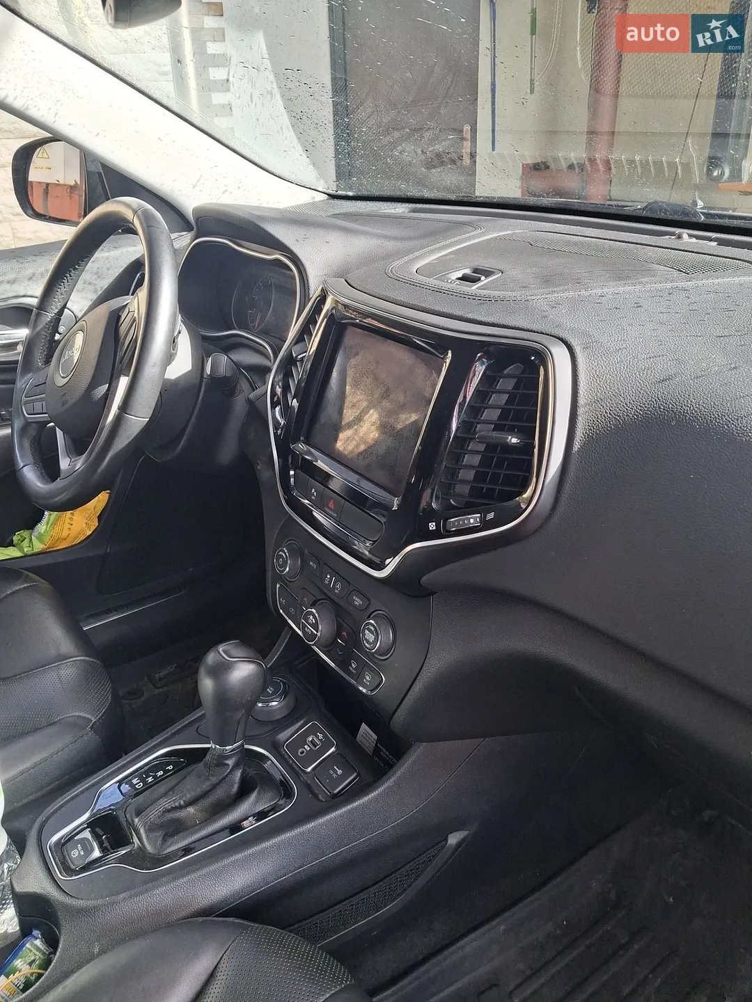 2019 Jeep Cherokee - мініатюра 2