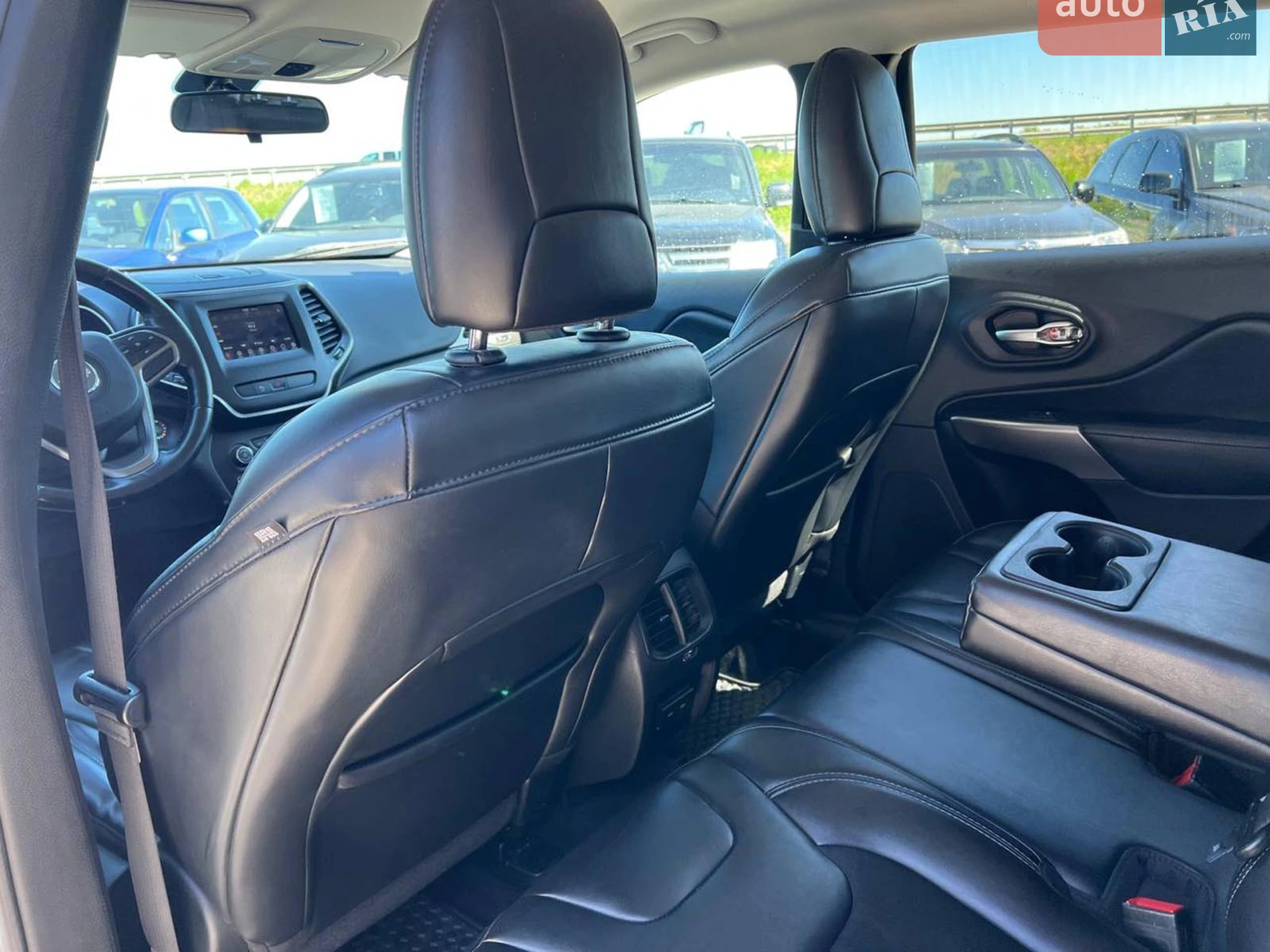 2019 Jeep Cherokee - мініатюра 36