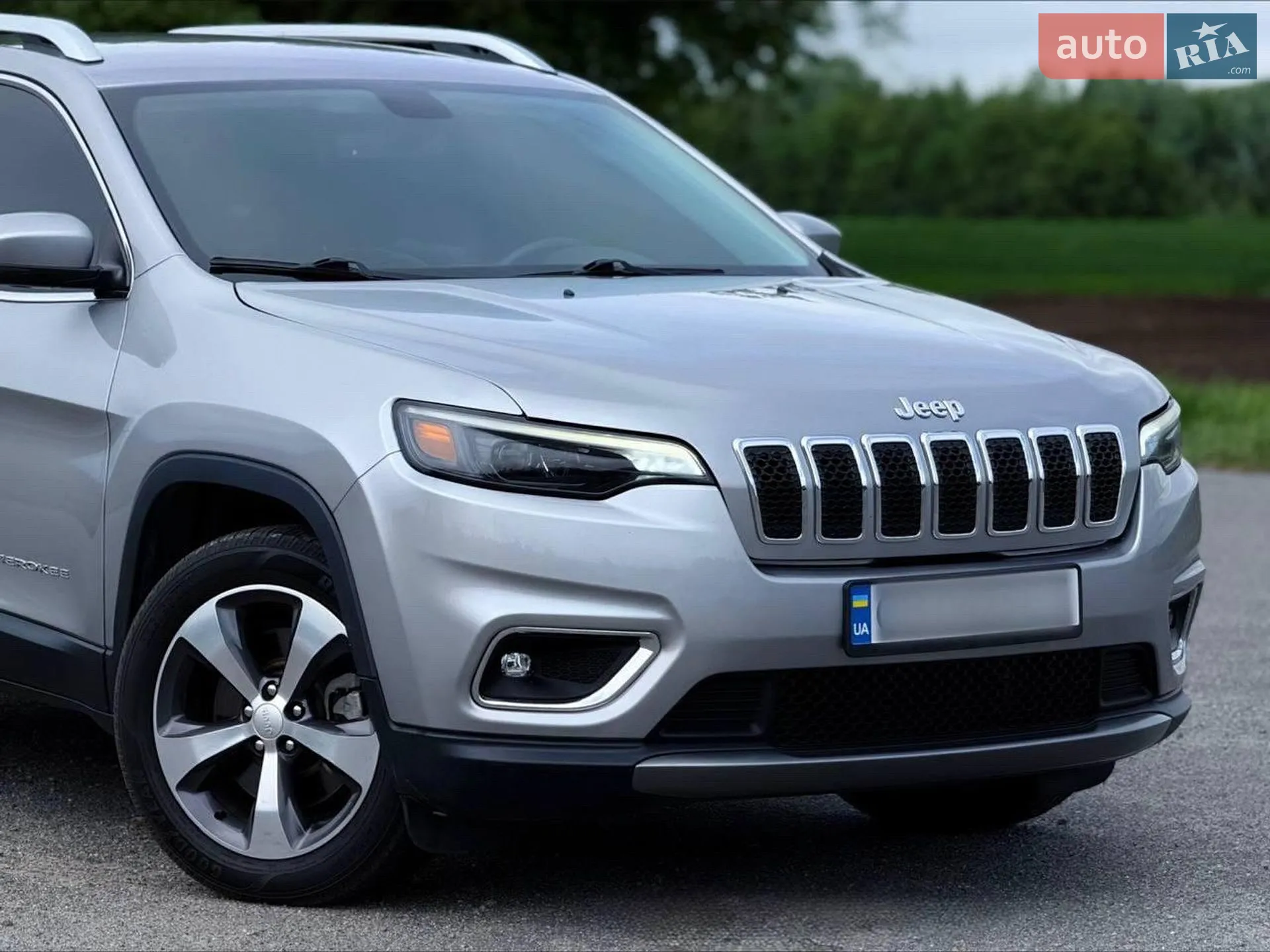 Jeep Cherokee 2019 VIN 1C4PJLDB6KD416090 фото оголошення 10 з 11
