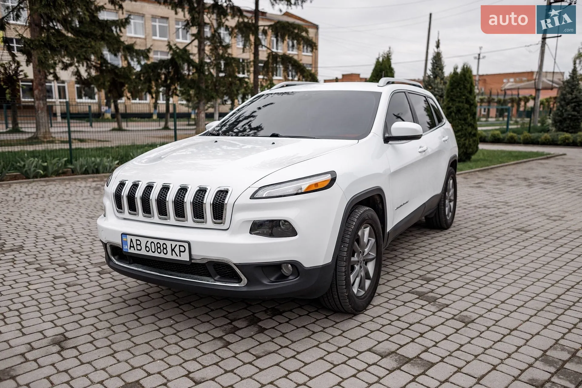 2017 Jeep Cherokee - мініатюра 2