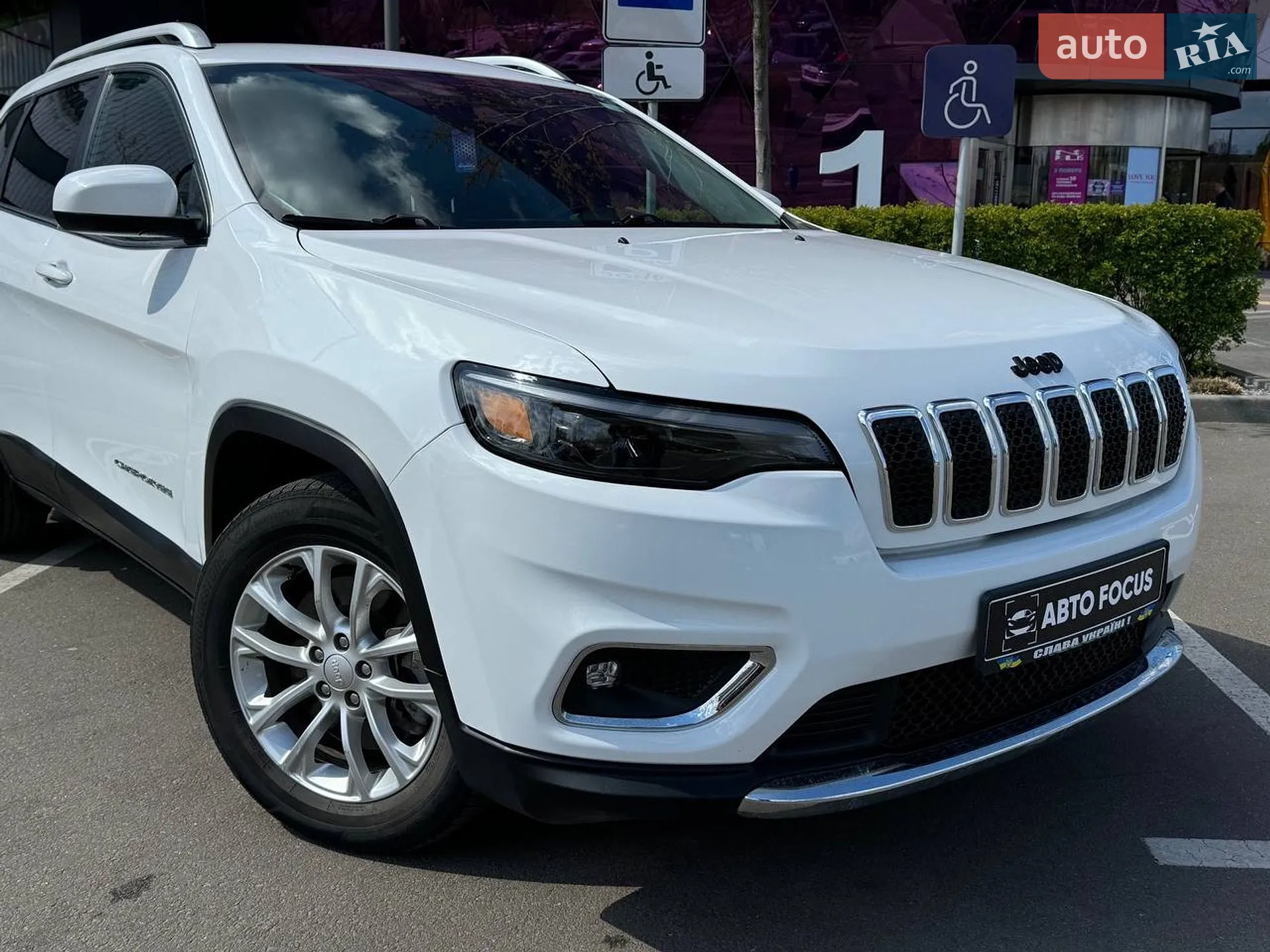 2019 Jeep Cherokee - мініатюра 2