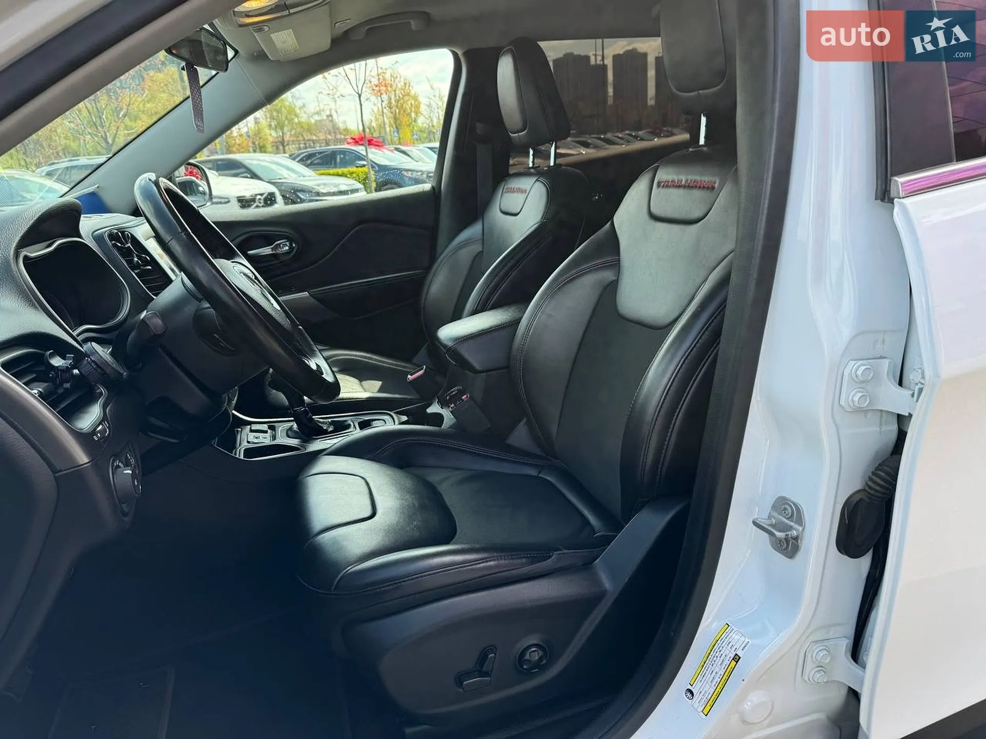 2019 Jeep Cherokee - мініатюра 8