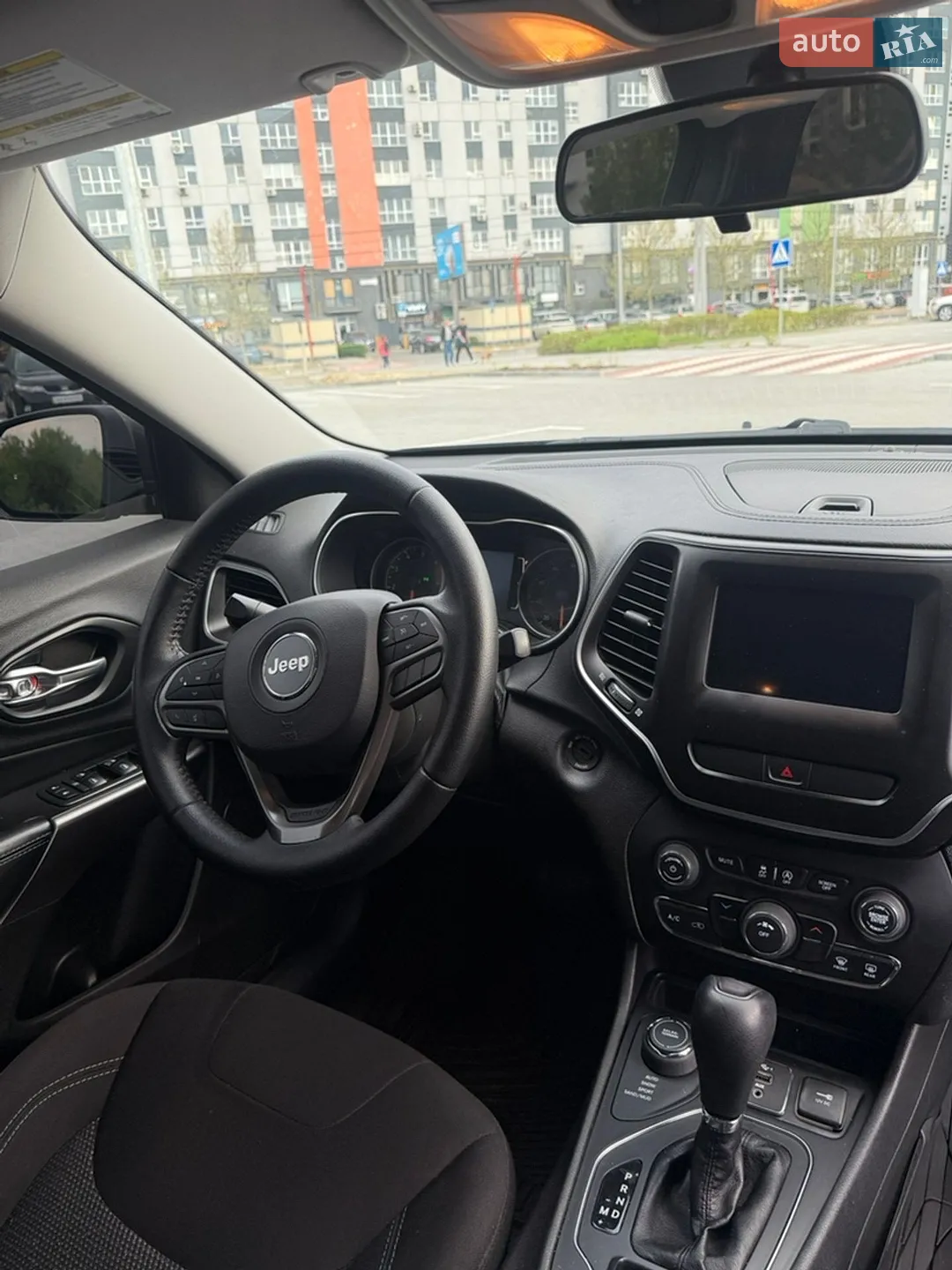 2018 Jeep Cherokee - мініатюра 16