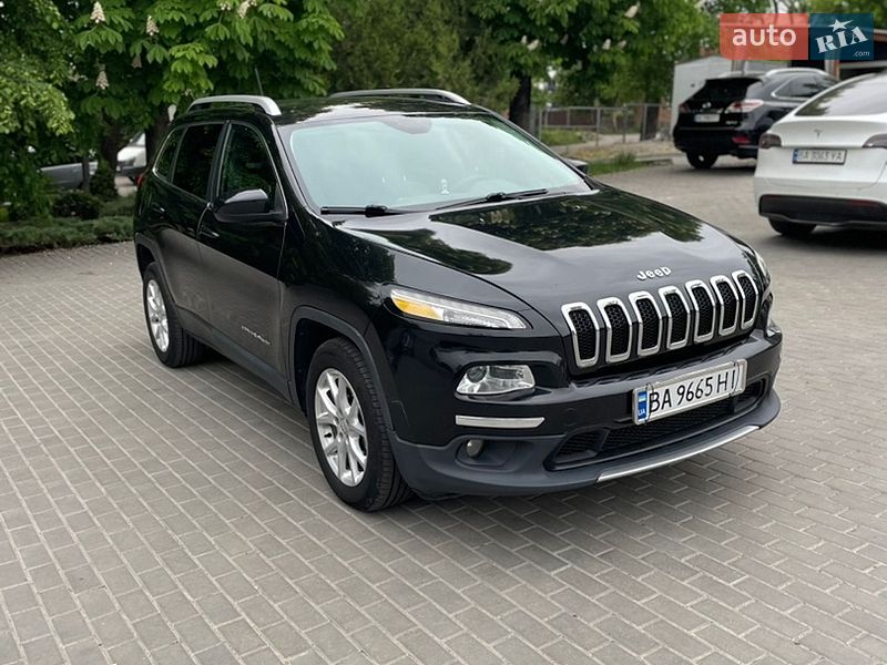 Внедорожник / Кроссовер Jeep Cherokee 2016 в Кропивницком
