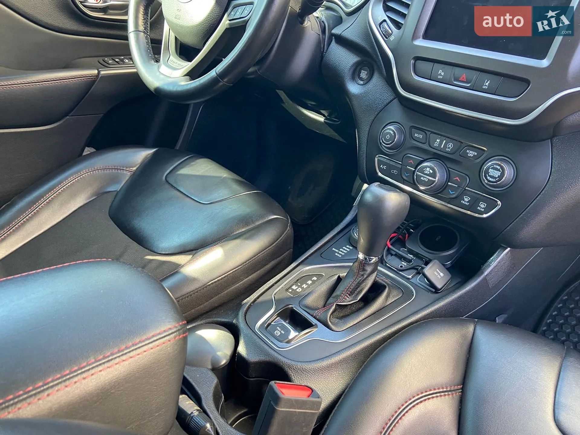 2021 Jeep Cherokee - мініатюра 41