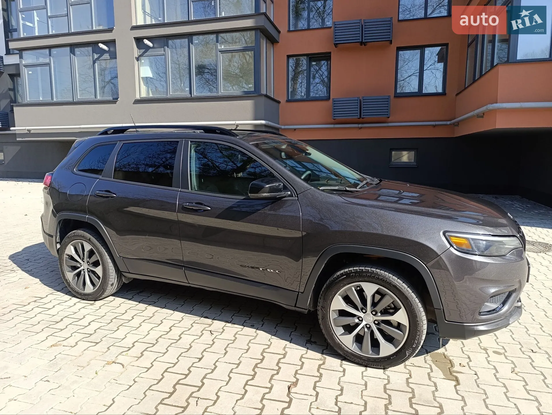 2022 Jeep Cherokee - мініатюра 5
