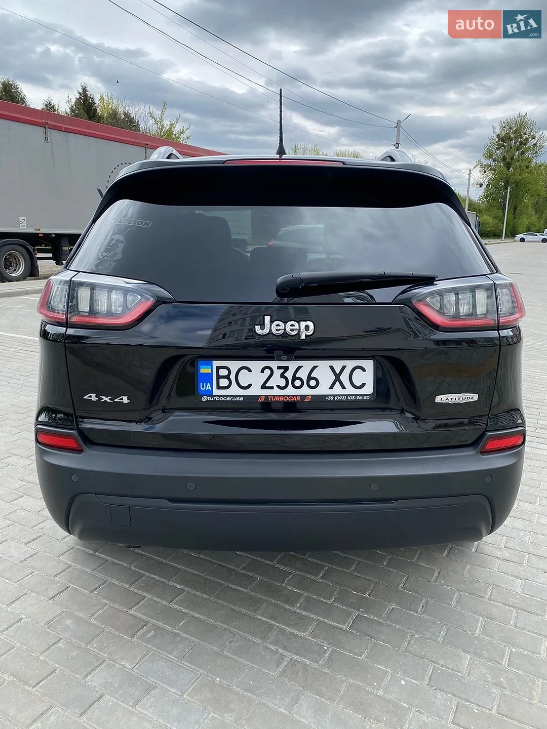 2019 Jeep Cherokee - мініатюра 14