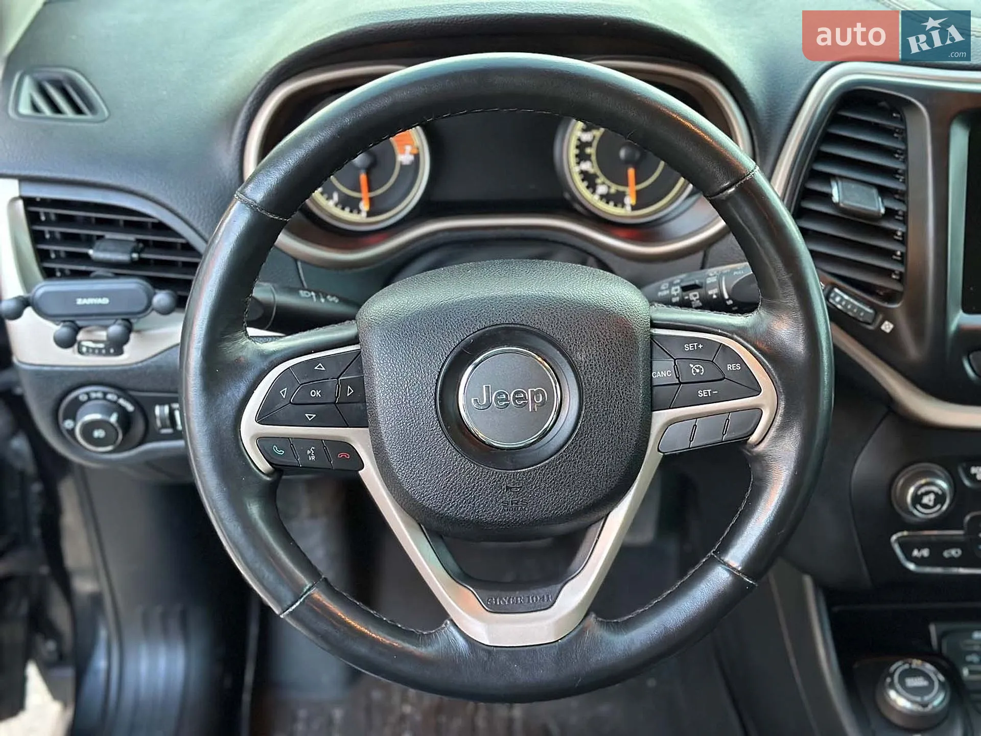 2015 Jeep Cherokee - мініатюра 16