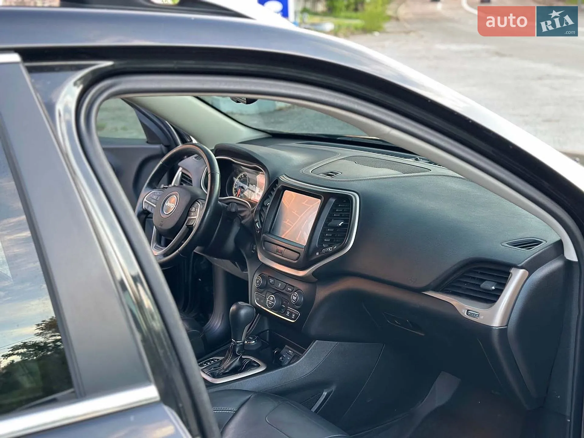 2015 Jeep Cherokee - мініатюра 19