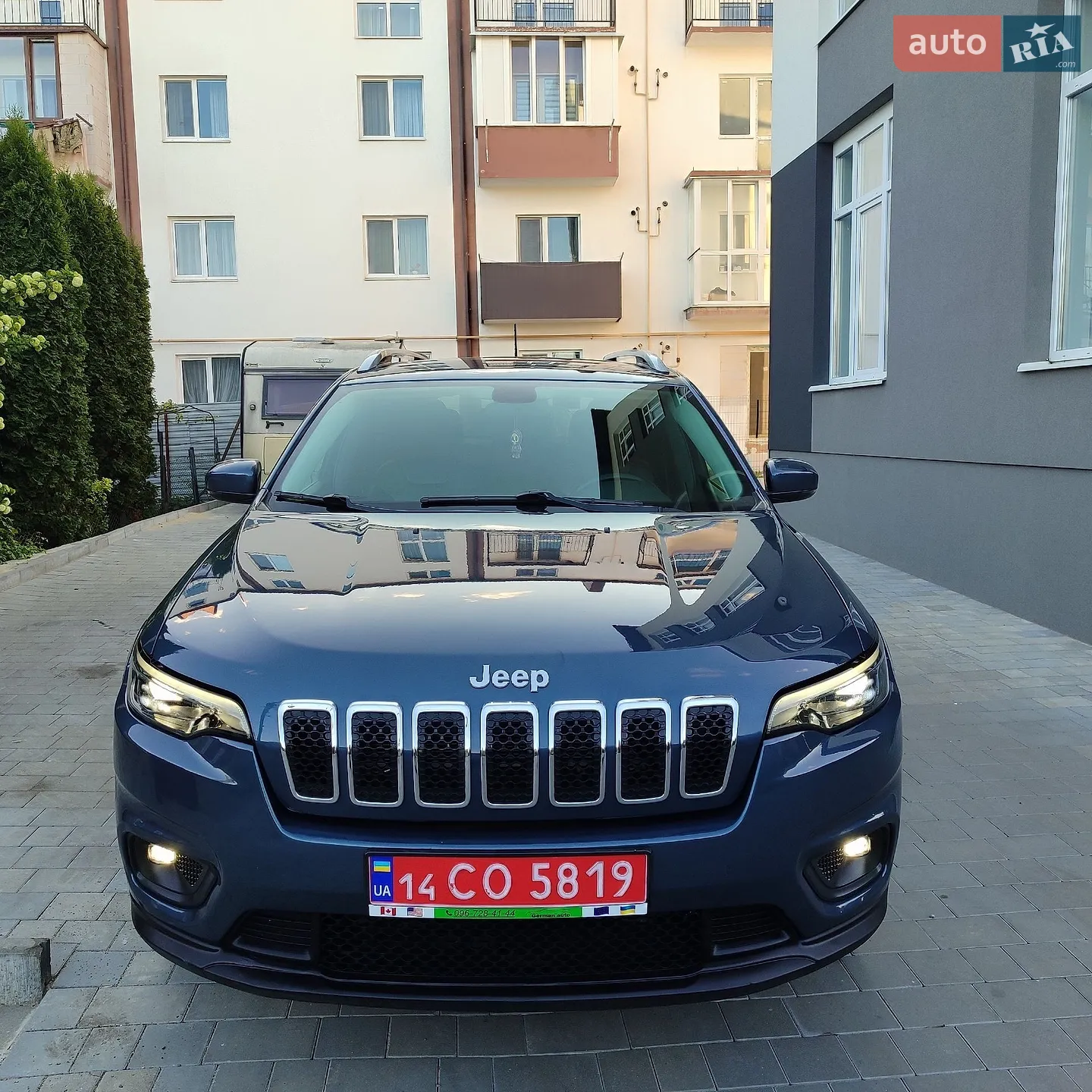 2019 Jeep Cherokee - мініатюра 2